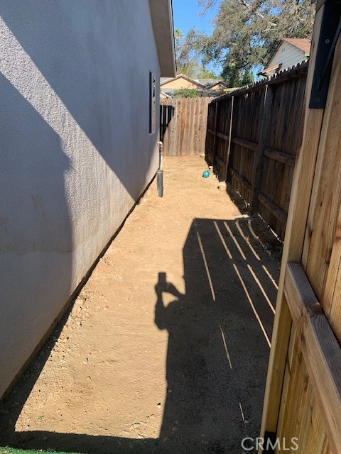 2050 8th San Fernando, CA 91340 - Photo 4 of 31