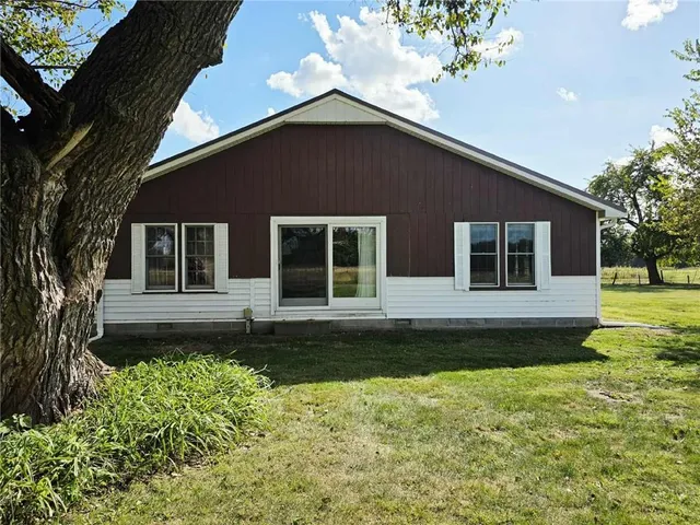 $215,000 | 14750 Polly Road, Pleasanton, KS 66075