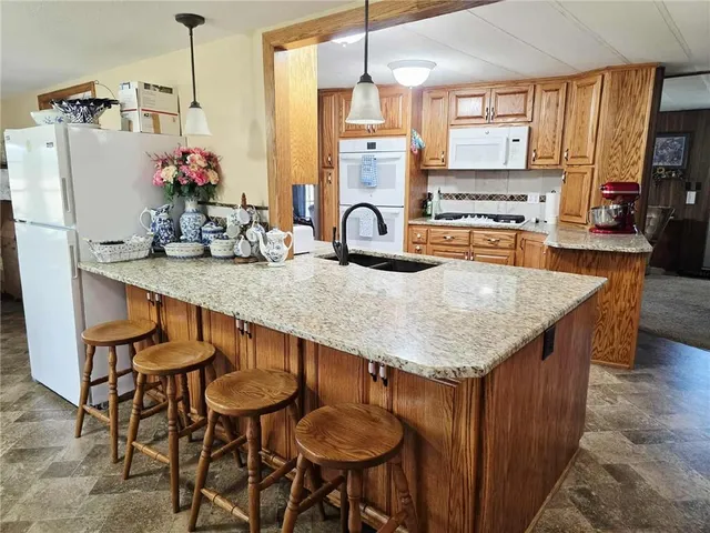 $215,000 | 14750 Polly Road, Pleasanton, KS 66075