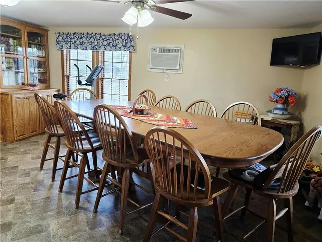 $215,000 | 14750 Polly Road, Pleasanton, KS 66075