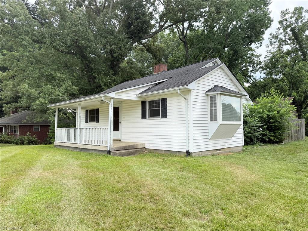 1940 Darwick Road Winston-Salem, NC 27127 - Photo 3 of 23