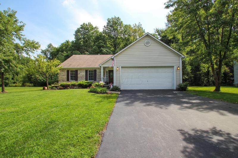 9825 Lynns Road Southwest Etna, OH 43062 - Photo 2 of 43