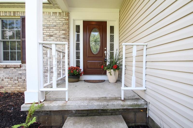 9825 Lynns Road Southwest Etna, OH 43062 - Photo 3 of 43