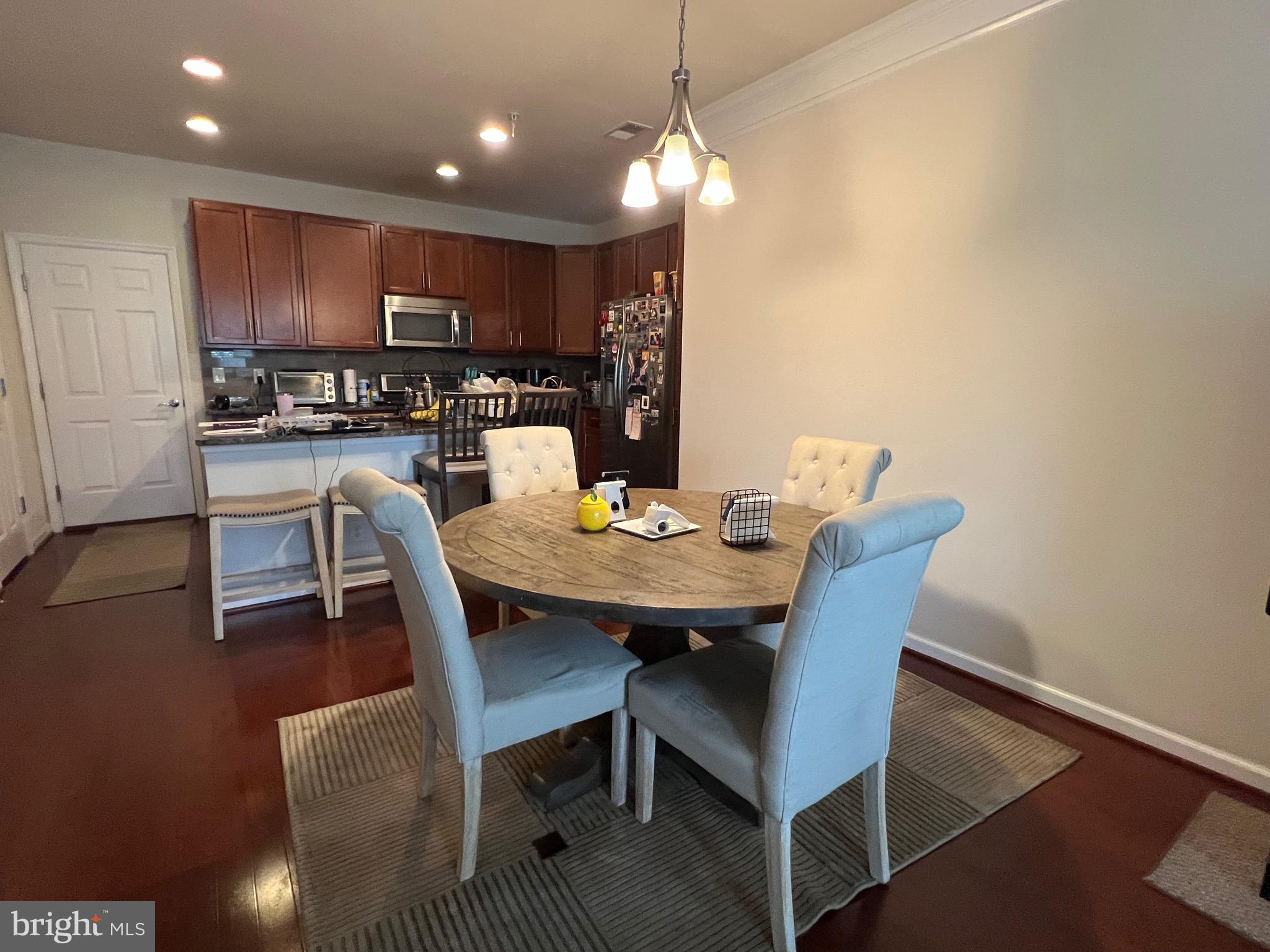 3048 Rittenhouse Circle Fairfax, VA 22031 - Photo 4 of 21