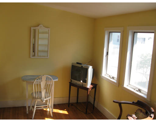 169 Rhoda Street Quincy, MA 02169 - Photo 5 of 6 Gallery Image 5