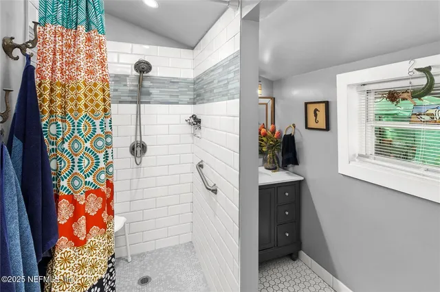 a view of washer and dryer