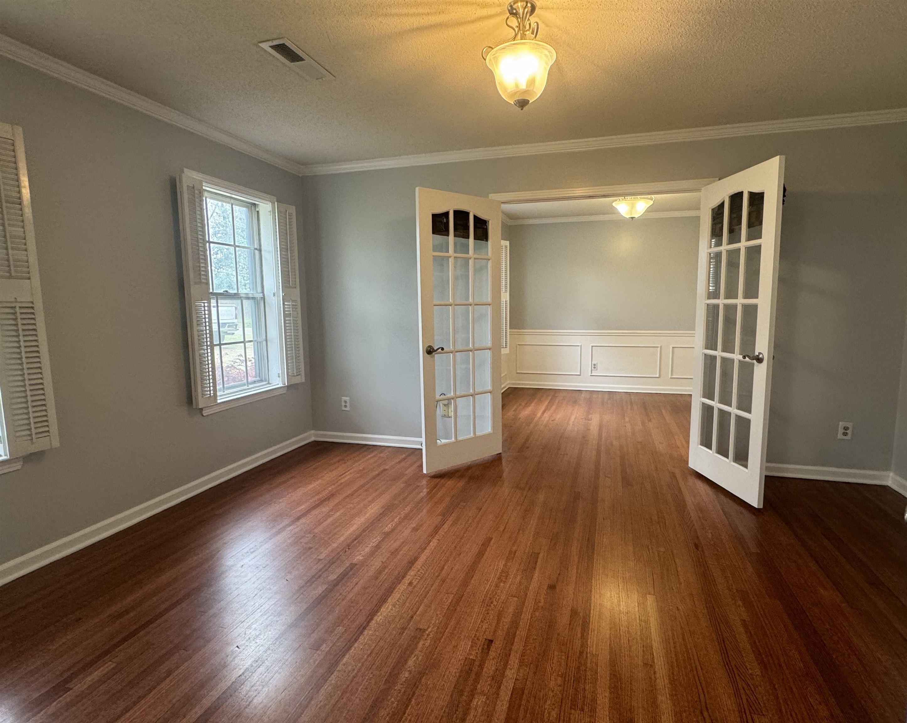 2523 Howard Road Germantown, TN 38138 - Photo 4 of 21 Gallery Image 4