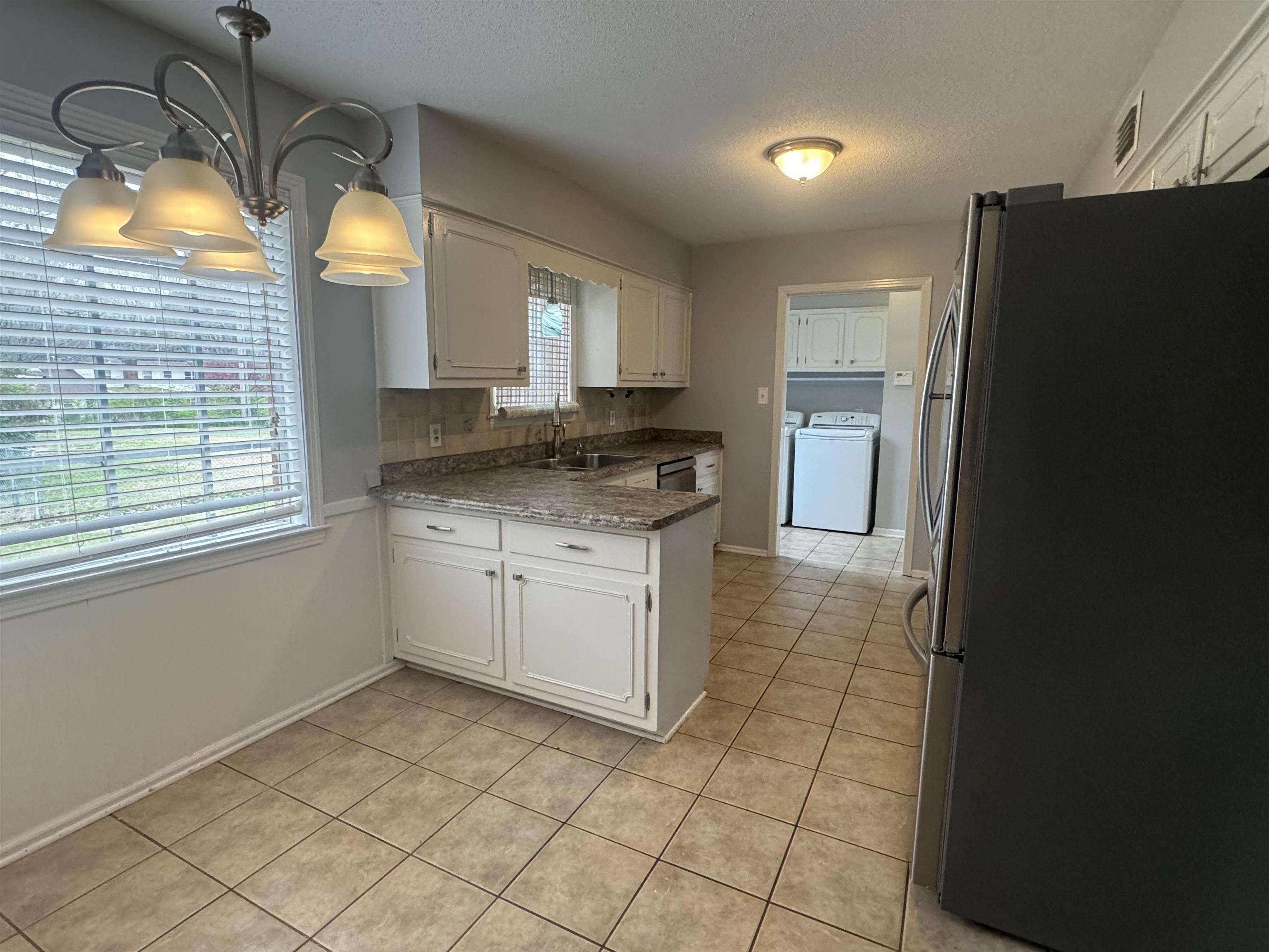 2523 Howard Road Germantown, TN 38138 - Photo 8 of 21 Gallery Image 8