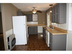 134 Herman Peters Road Elizabethton, TN 37643 - Photo 8 of 13 Photo 8