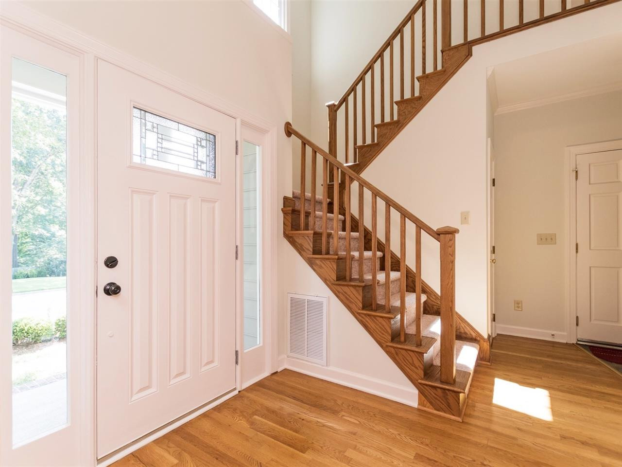107 Arlington Ridge Cary, NC 27513 - Photo 19 of 25 Foyer