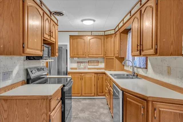 $229,900 | 1971-1985 Pennsylvania Avenue, Apalachin, NY 13732