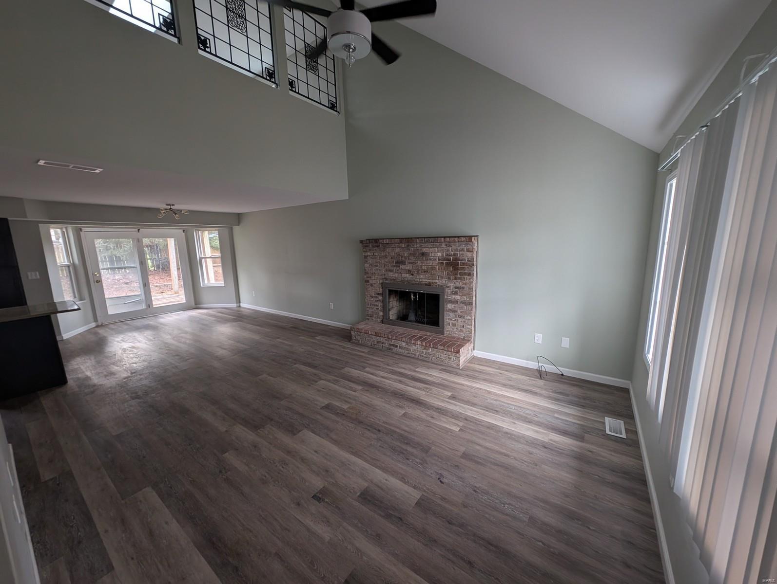 2220 Greenfield Drive Belleville, IL 62221 - Photo 3 of 22