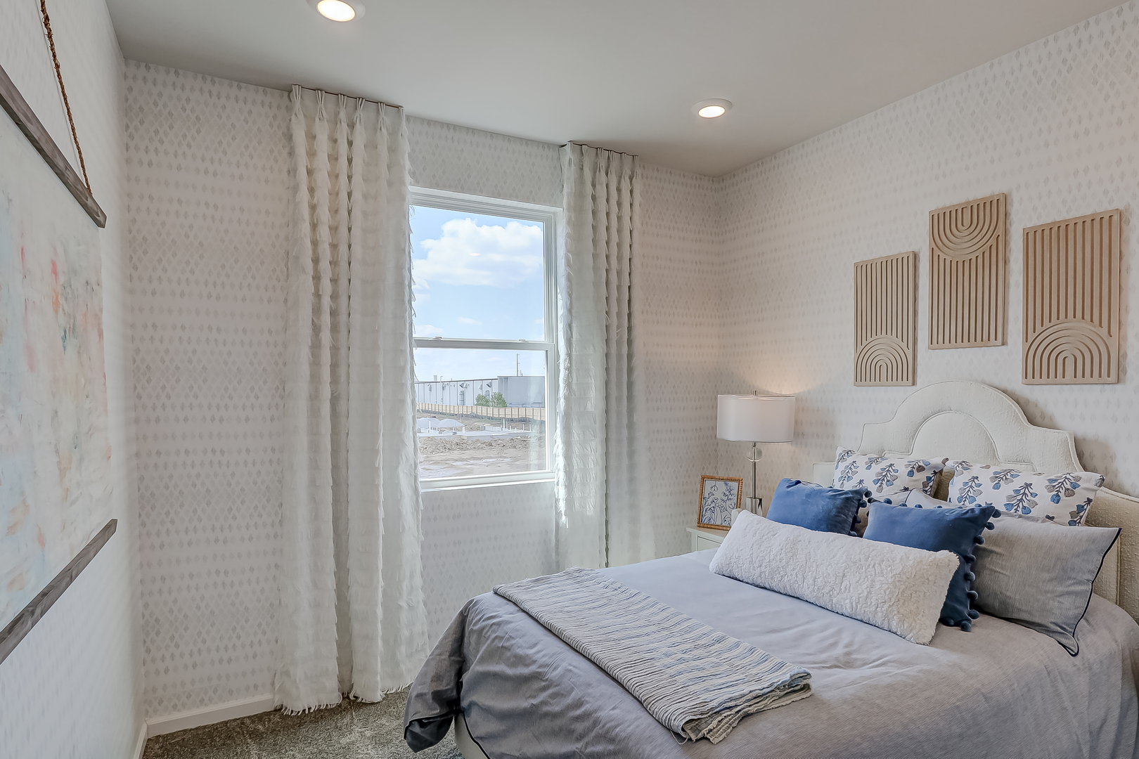 546 Comstock Road South Elgin, IL 60177 - Photo 29 of 31 a bedroom with a bed and a window