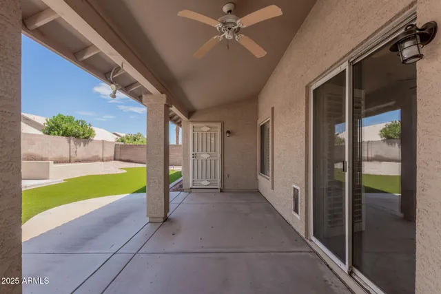 a view of an outdoor space