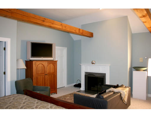 49 Willis Road Sudbury, MA 01776 - Photo 17 of 30