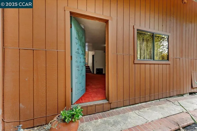 a view of empty room