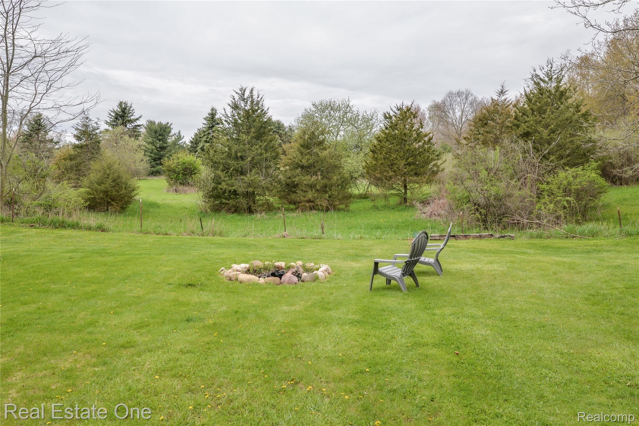 1095 North Garner Road Milford, MI 48380 - Photo 40 of 45 DSC_6.jpg