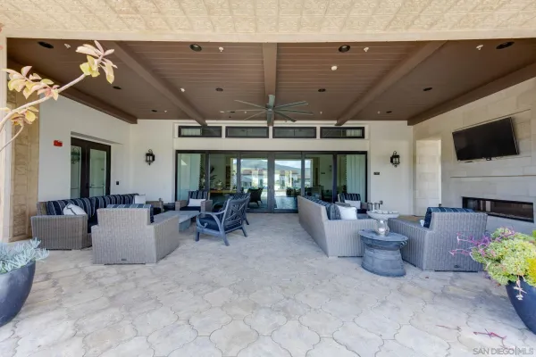 $1,399,000 | 7957 Auberge Circle, San Diego, CA 92127