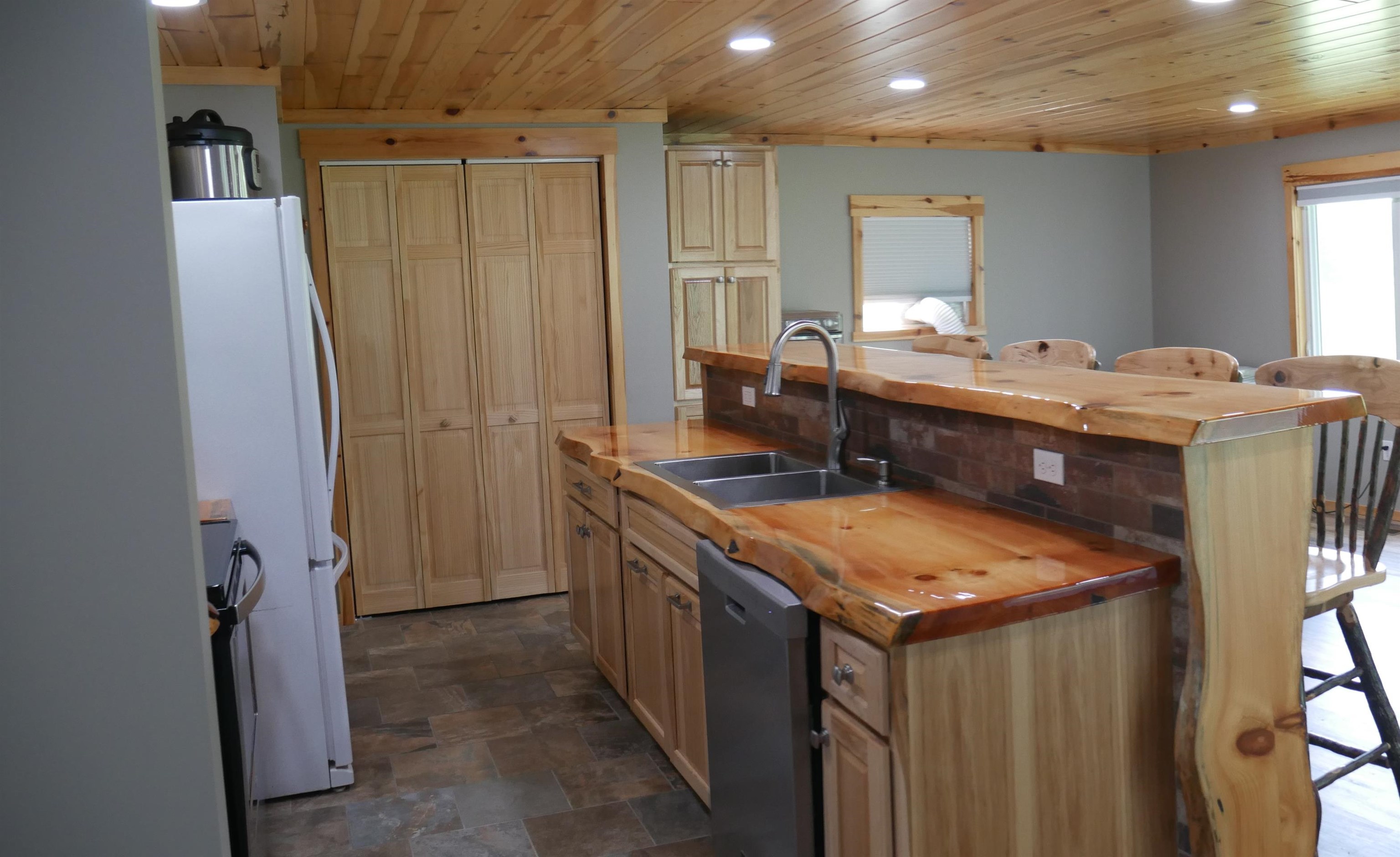 1775 East County Line Road Whittemore, MI 48770 - Photo 13 of 34