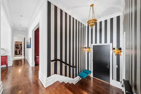 $1,810,000 | 270 East Pearson Street, Unit 101, Chicago, IL 60611