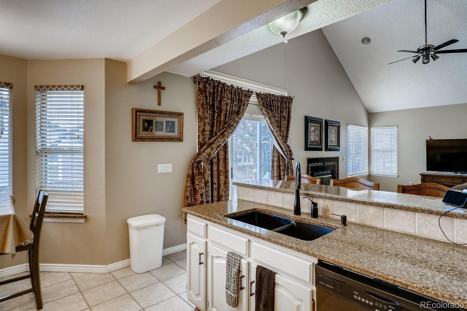 9638 Pinebrook Street Highlands Ranch, CO 80130 - Photo 7 of 35 Gallery Image 7