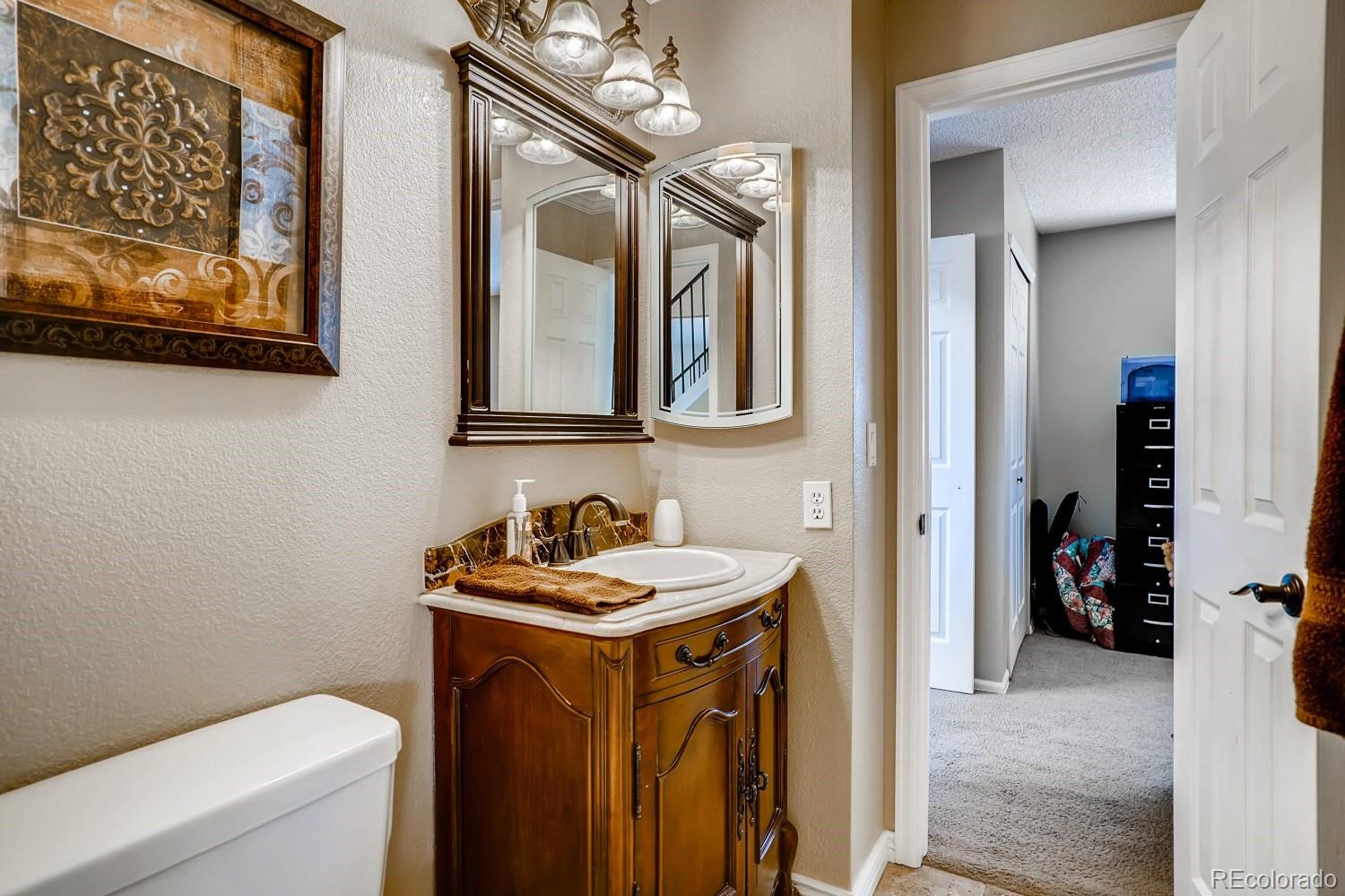 9638 Pinebrook Street Highlands Ranch, CO 80130 - Photo 10 of 35 Gallery Image 10