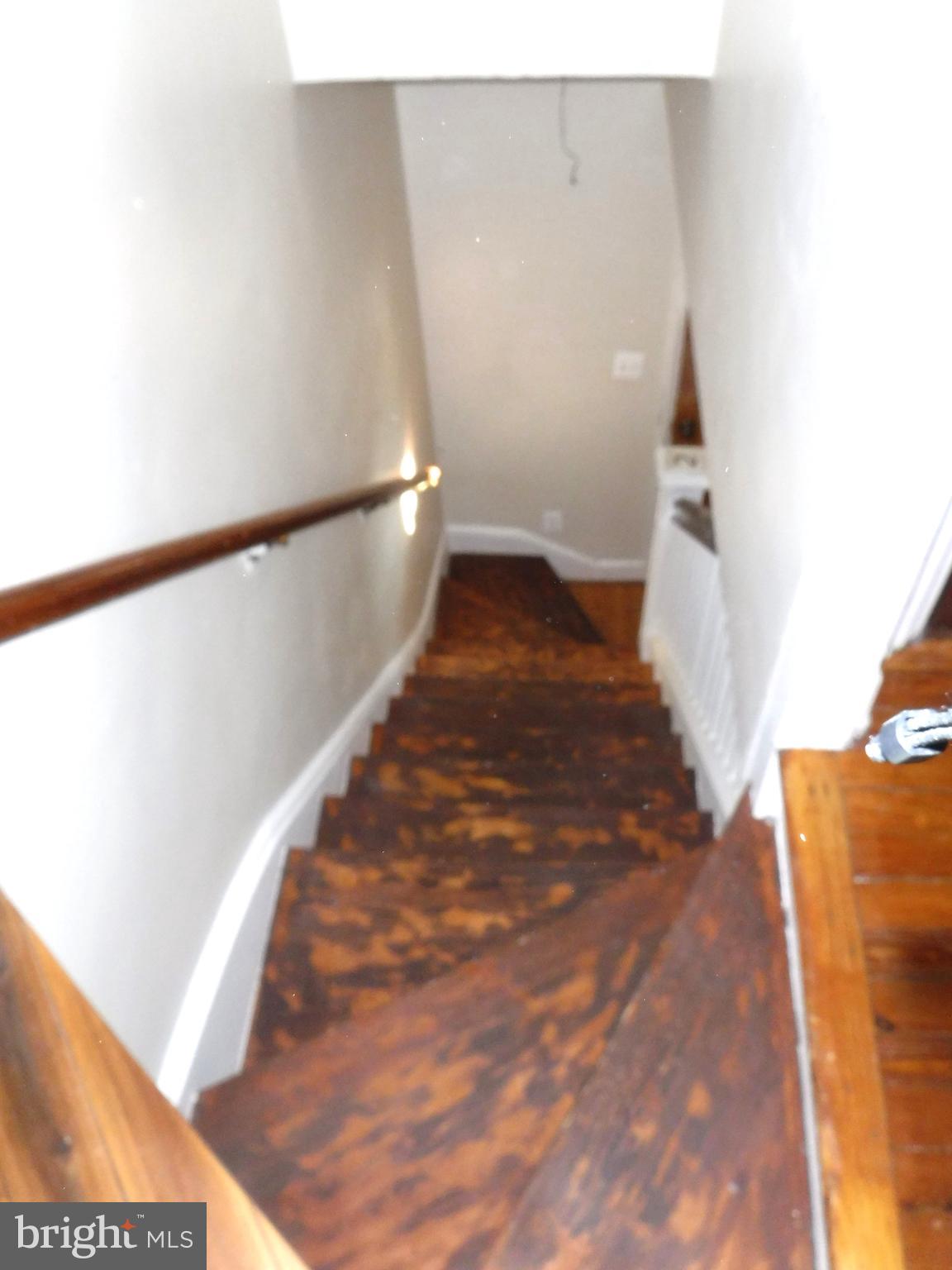 2 Flagship Road Dundalk, MD 21222 - Photo 41 of 64 Hardwood stairs