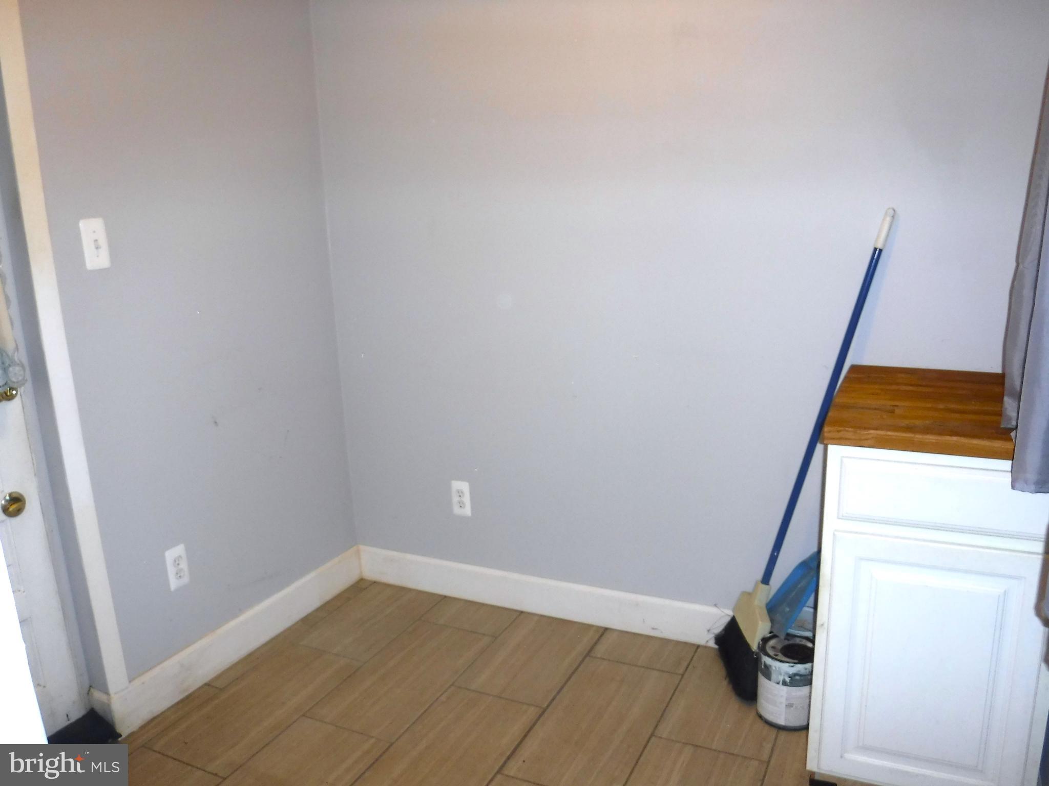 2 Flagship Road Dundalk, MD 21222 - Photo 5 of 64 Bonus room or pantry