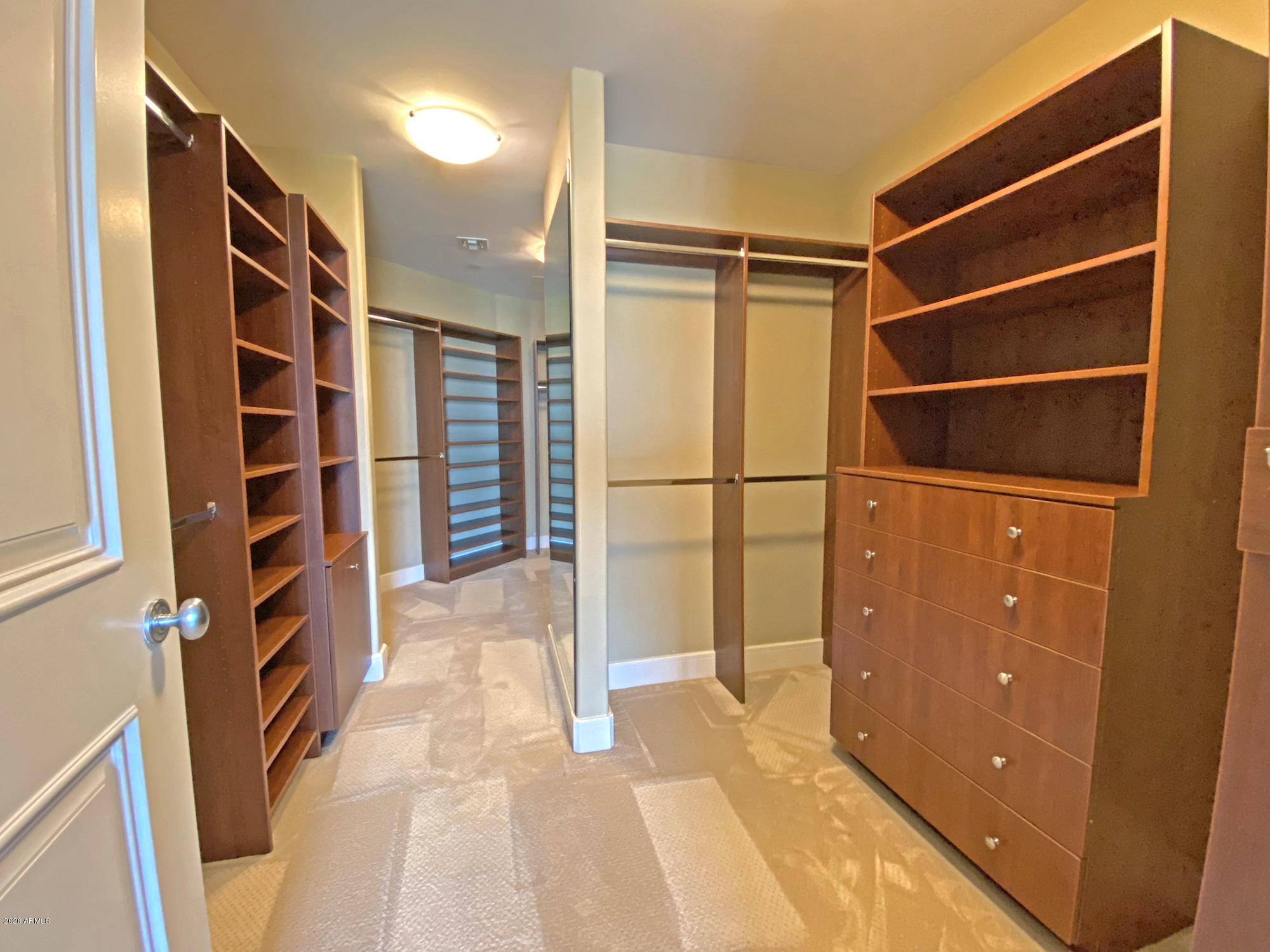 2211 East Camelback Road, Unit 802 Phoenix, AZ 85016 - Photo 11 of 23 2211_10