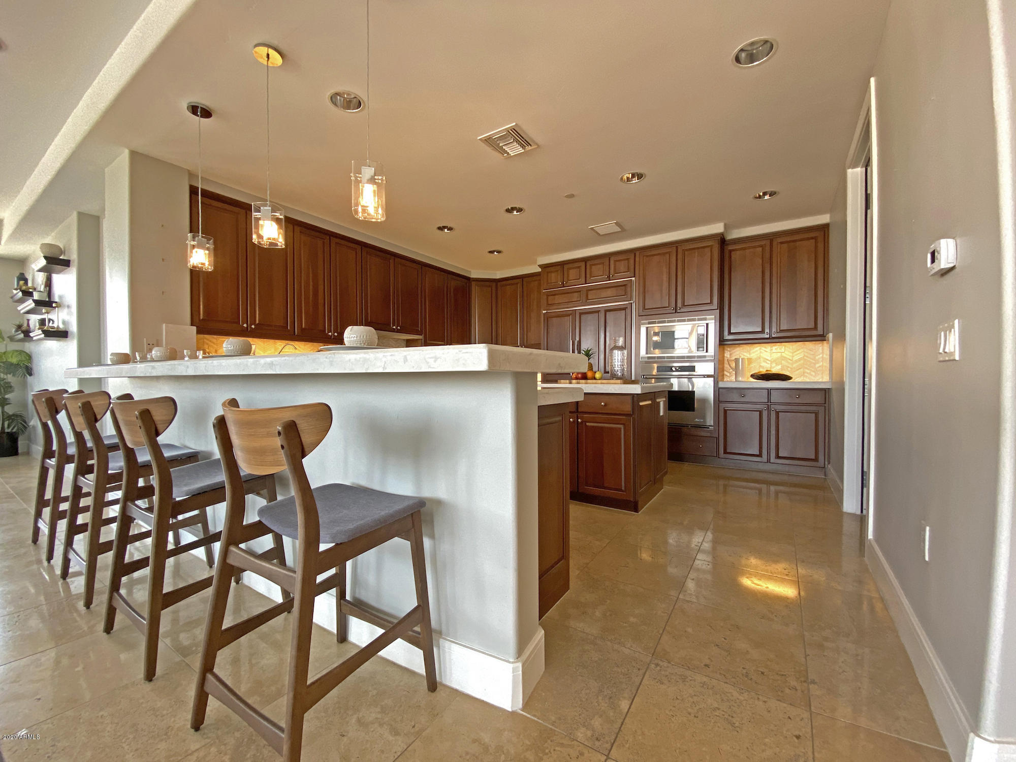 2211 East Camelback Road, Unit 802 Phoenix, AZ 85016 - Photo 4 of 23 2211_9