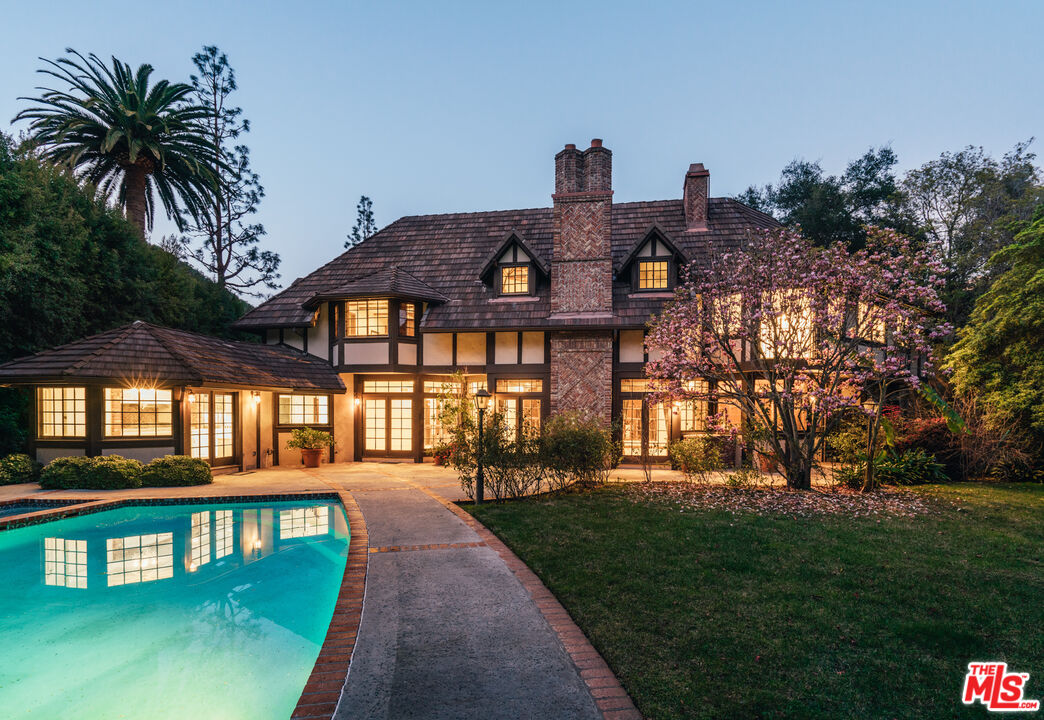 1509 Stone Canyon Road Los Angeles, CA 90077 - Photo 2 of 13