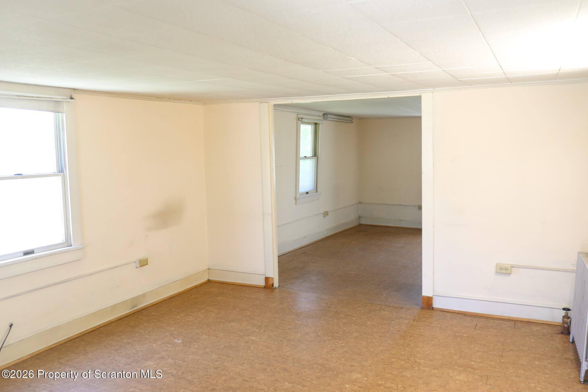 816 Moosic Street Scranton, PA 18505 - Photo 5 of 19 5 (23)