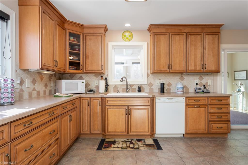 531 Straw House Road Reidsville, NC 27320 - Photo 19 of 50 Gallery Image 19