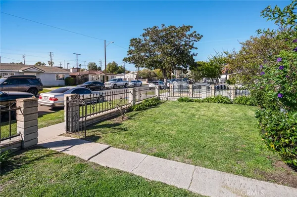 $950,000 | 18244 Ashley Avenue, Torrance, CA 90504
