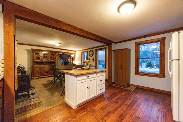 $290,000 | 529 Highway 25, Warren, NH 03279