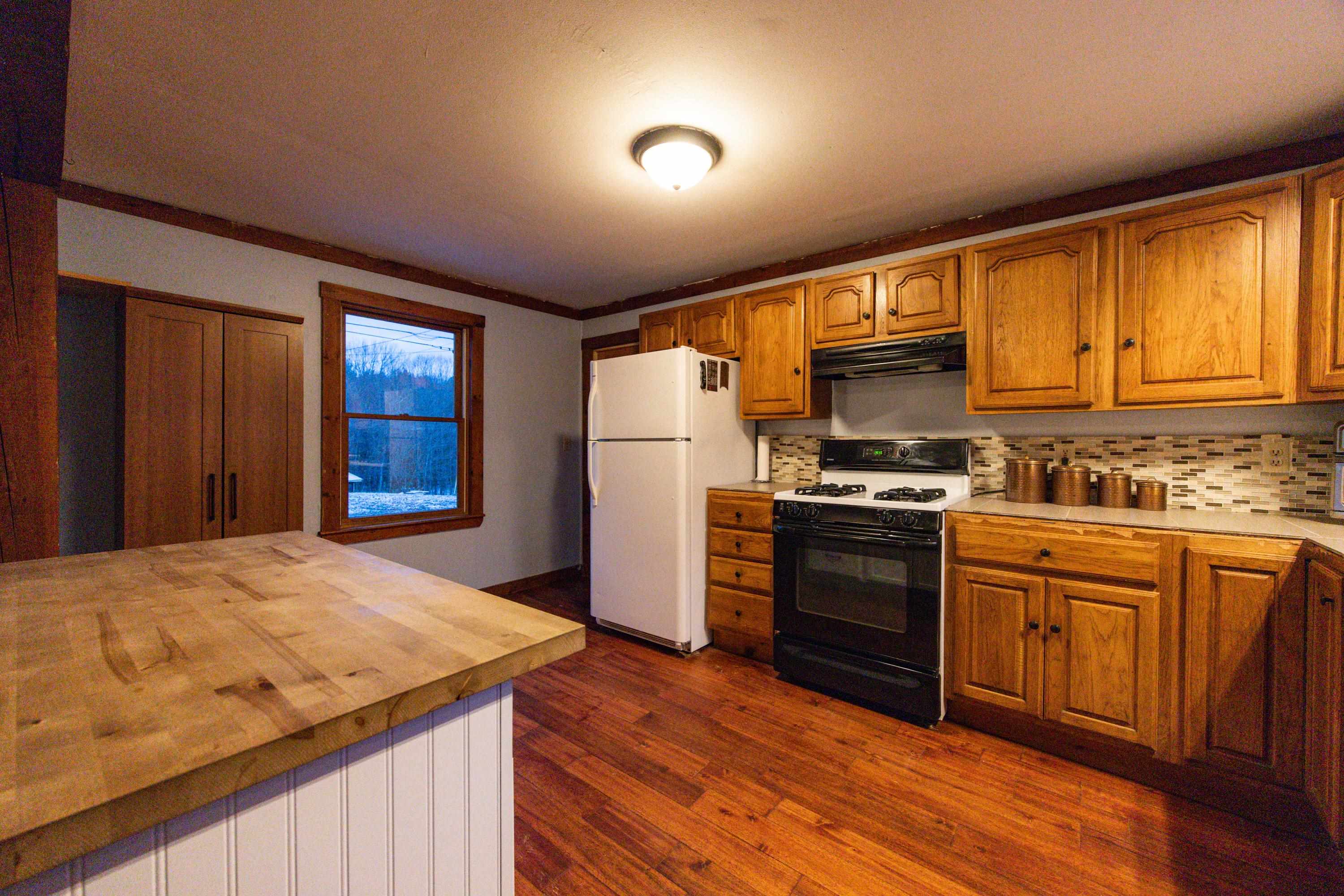 529 Highway 25 Warren, NH 03279 - Photo 19 of 40