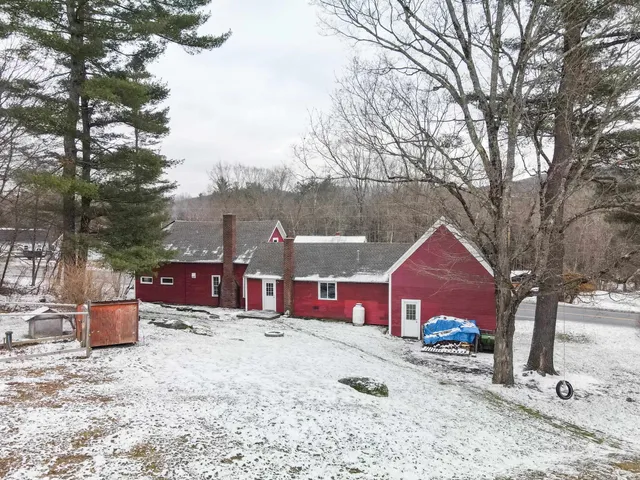 $290,000 | 529 Highway 25, Warren, NH 03279