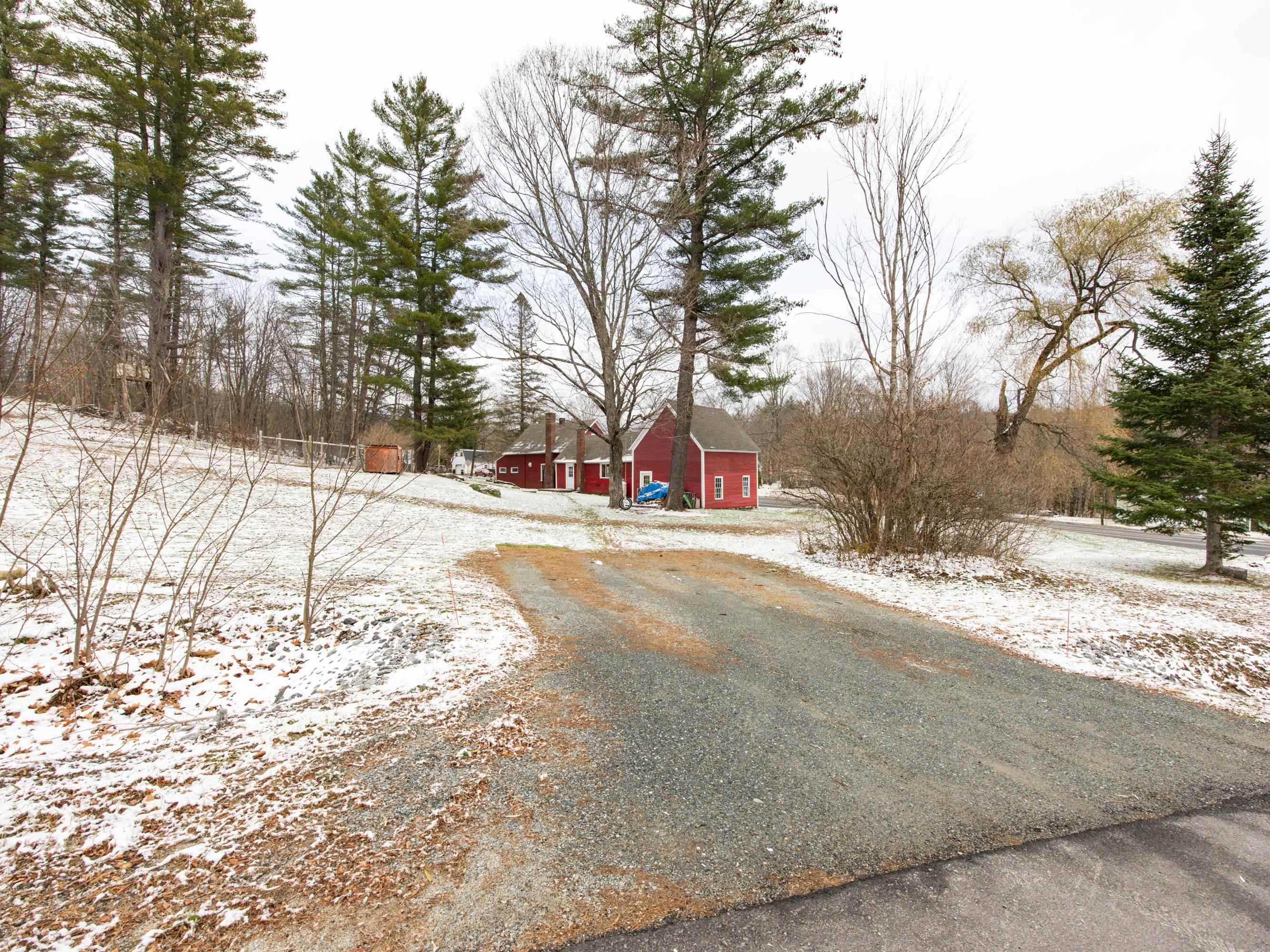 529 Highway 25 Warren, NH 03279 - Photo 8 of 40