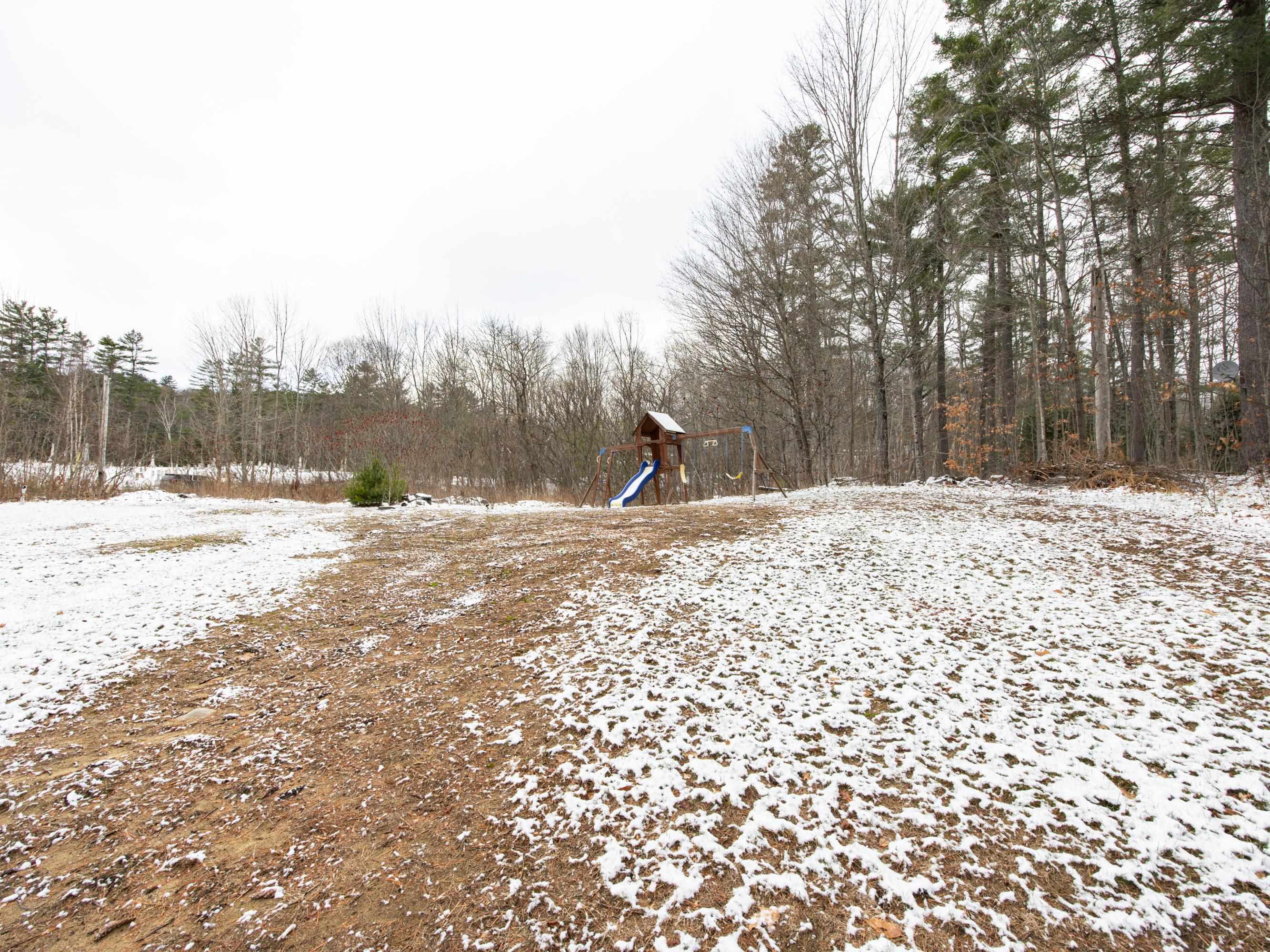 529 Highway 25 Warren, NH 03279 - Photo 10 of 40