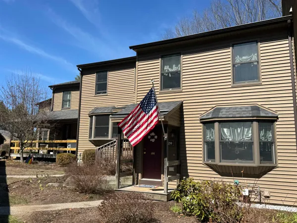 $415,000 | 2 Bass Street, Unit H, Newmarket, NH 03857