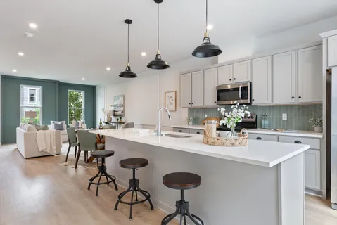 $439,900 | 352 East Village Lane, Nashville, TN 37216