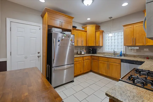 $249,900 | 8225 South Manistee Avenue, Chicago, IL 60617