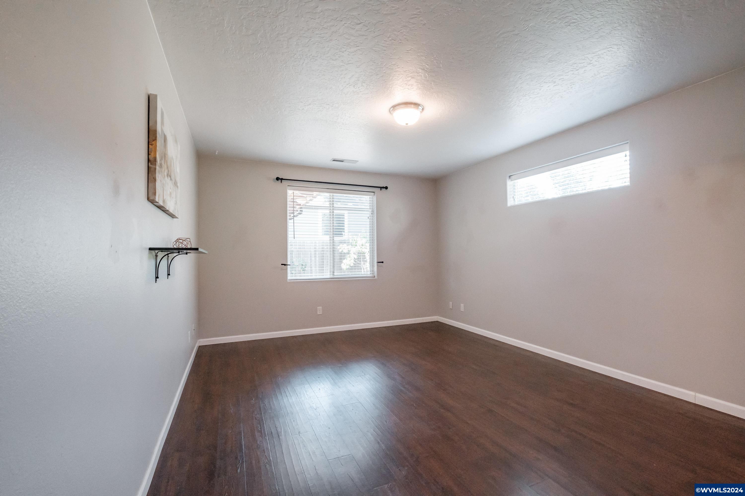 2668 Oak Ridge Street Northwest Albany, OR 97321 - Photo 21 of 42 Gallery Image 21