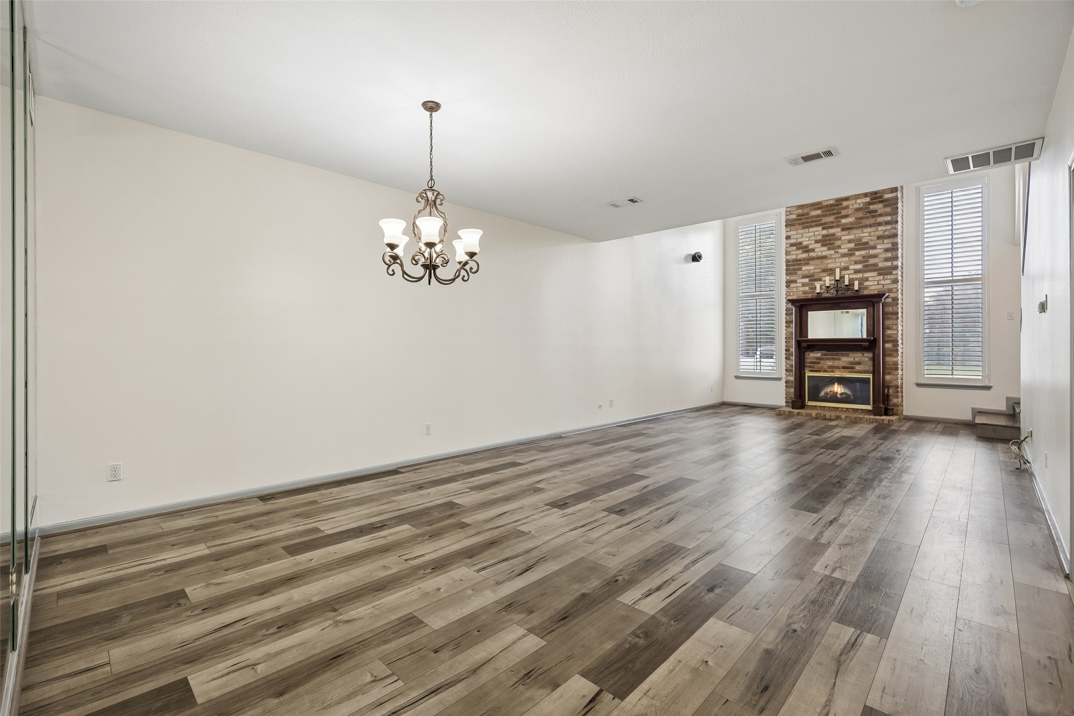 727 Bunker Hill Road, Unit 92 Houston, TX 77024 - Photo 7 of 50 DINING ROOM FLOWS INTO LIVING AREA.
