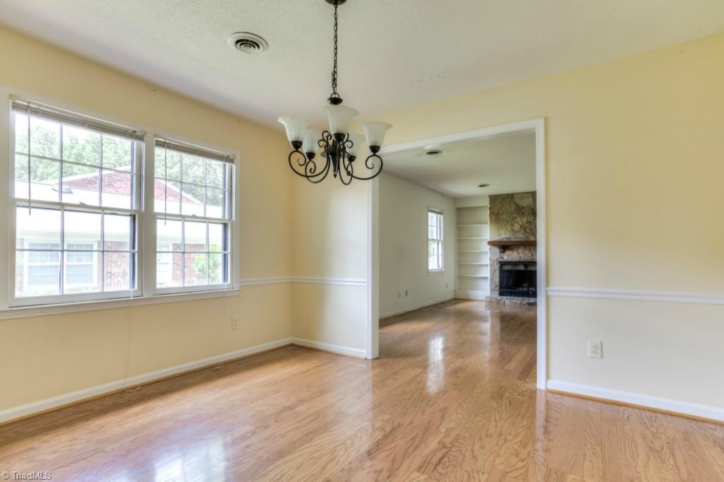 4924 Tower Road, Unit D Greensboro, NC 27410 - Photo 6 of 19 dining room , with nice windows
