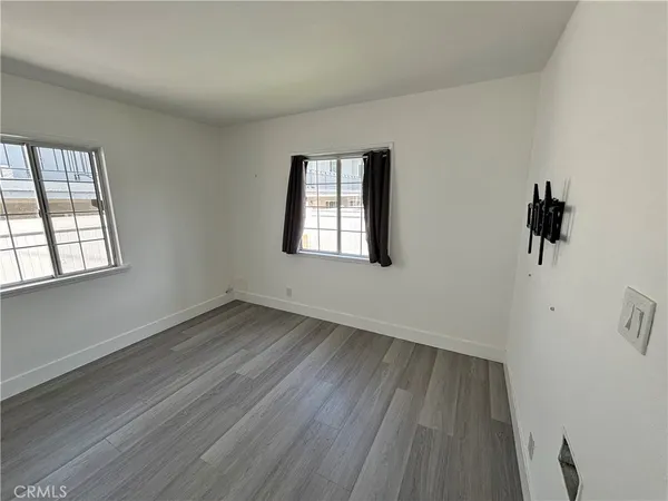 $2,300 | 769 Loma Avenue, Long Beach, CA 90804