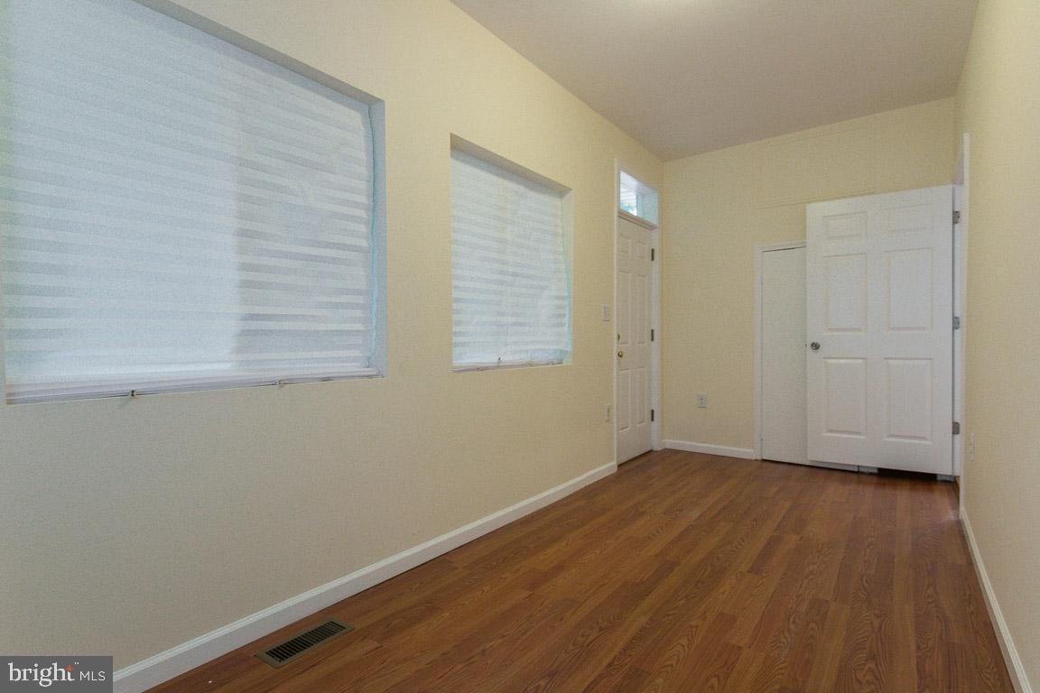 4518 Wakefield Road Baltimore, MD 21216 - Photo 11 of 20 BONUS ROOM/4TH BEDROOM