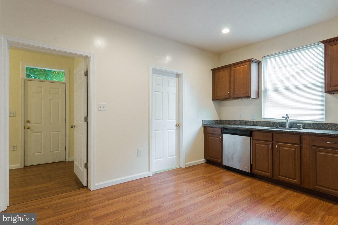 4518 Wakefield Road Baltimore, MD 21216 - Photo 10 of 20 KITCHEN
