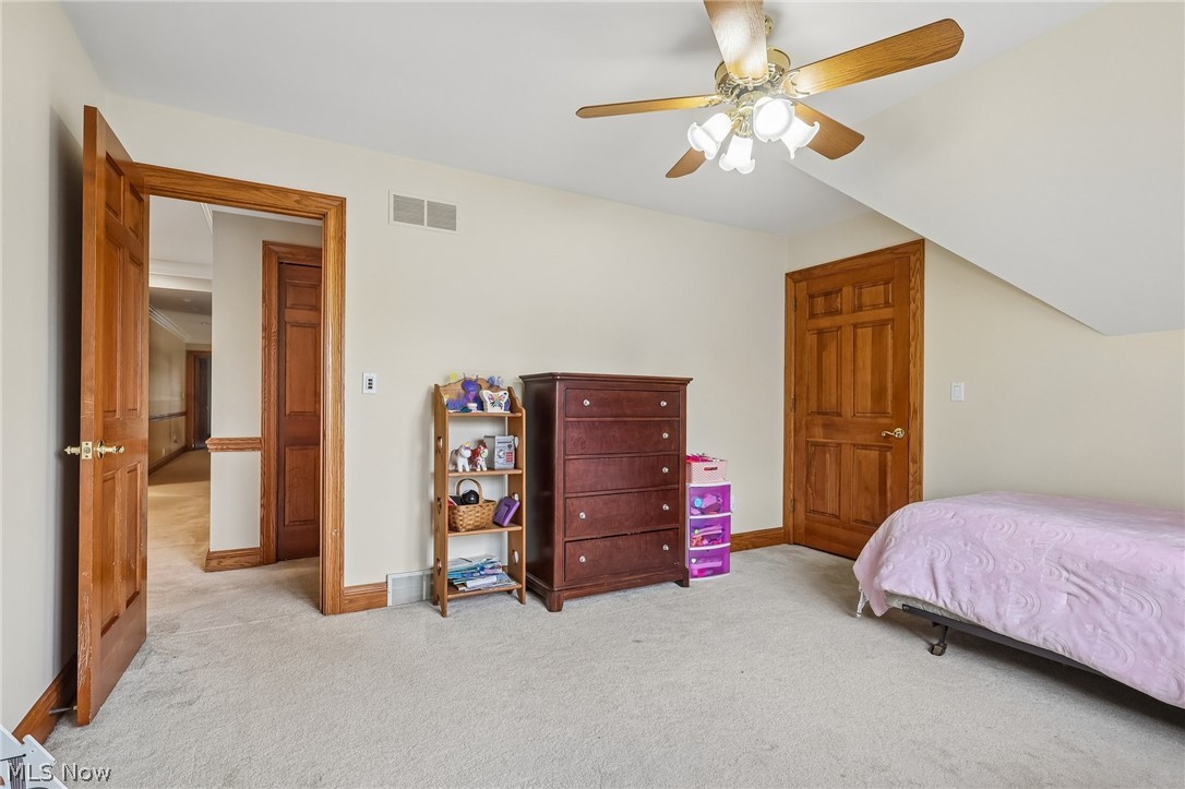 8615 Raintree Run Youngstown, OH 44514 - Photo 26 of 48