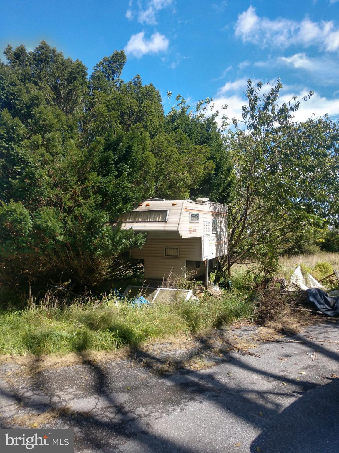 8019 Windsor Mill Road Baltimore, MD 21244 - Photo 5 of 8 Exterior (General)
